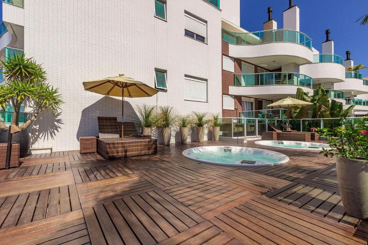 Boulevard 224D - Excelente Apartamento Em Condominio De Luxo No Centro De Bombinhas - Piscina - Jacuzzi - Academia - Portaria 24H. Ngoại thất bức ảnh