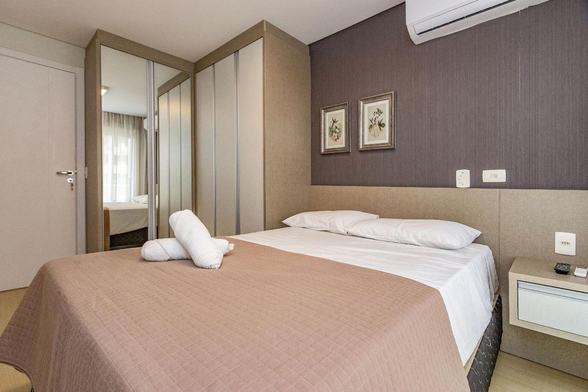 Boulevard 224D - Excelente Apartamento Em Condominio De Luxo No Centro De Bombinhas - Piscina - Jacuzzi - Academia - Portaria 24H. Ngoại thất bức ảnh