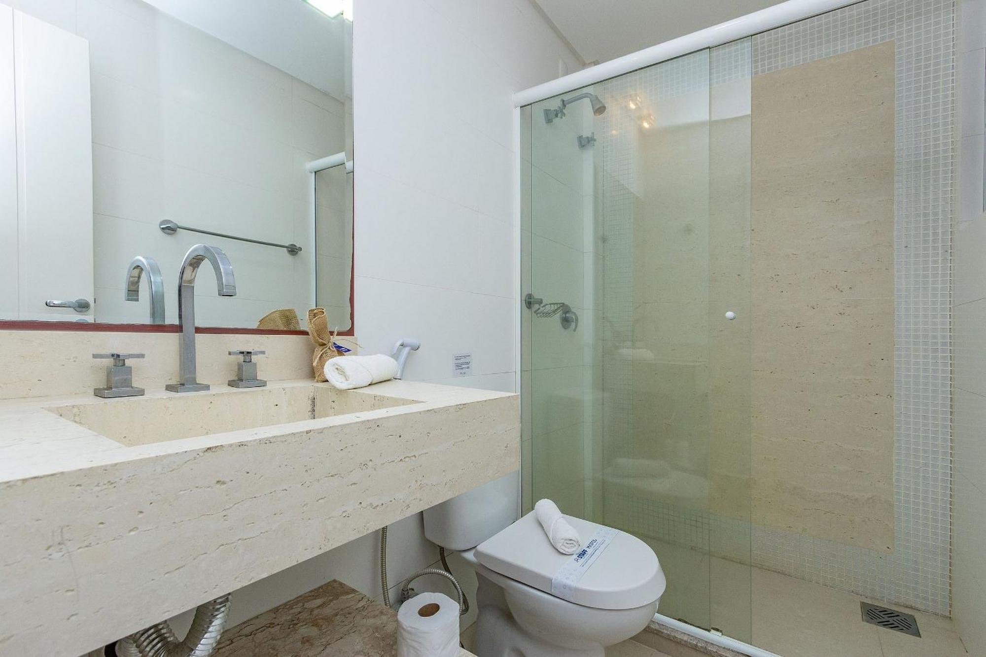 Boulevard 224D - Excelente Apartamento Em Condominio De Luxo No Centro De Bombinhas - Piscina - Jacuzzi - Academia - Portaria 24H. Ngoại thất bức ảnh