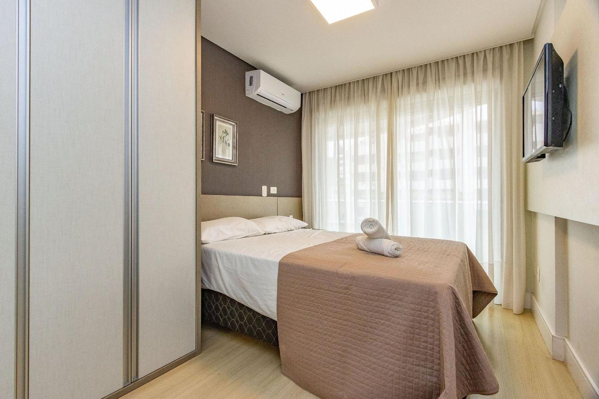 Boulevard 224D - Excelente Apartamento Em Condominio De Luxo No Centro De Bombinhas - Piscina - Jacuzzi - Academia - Portaria 24H. Ngoại thất bức ảnh